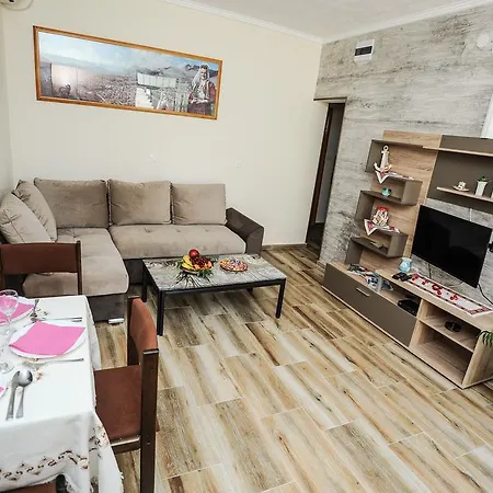 Apartments Phoenix Ivanica Exterior photo