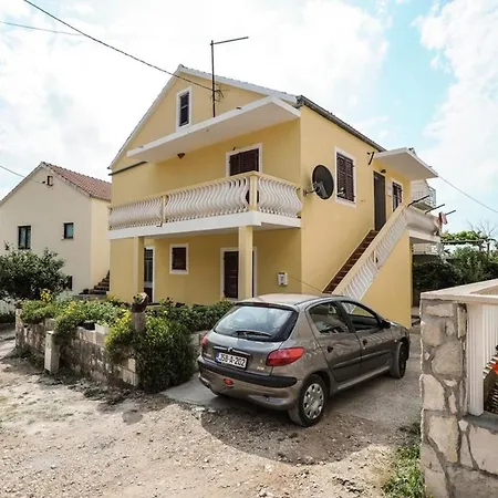 Apartments Phoenix Ivanica Exterior photo