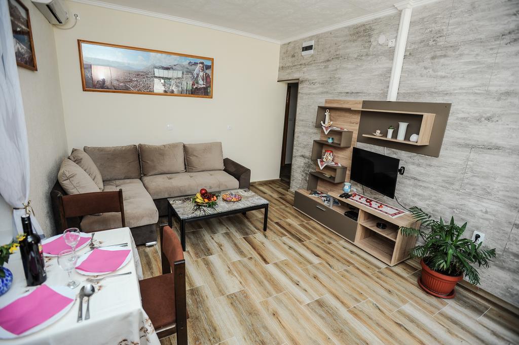 Phoenix Ivanica